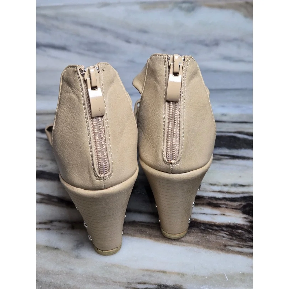 Patrizia by Spring Step Beige Beaded Wedge Sandals Studded Bow T-Strap Size 39